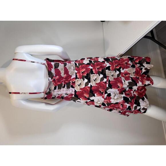 Elegant Floral Print Midi Dress by White House Black Market - Picture 2 of 3